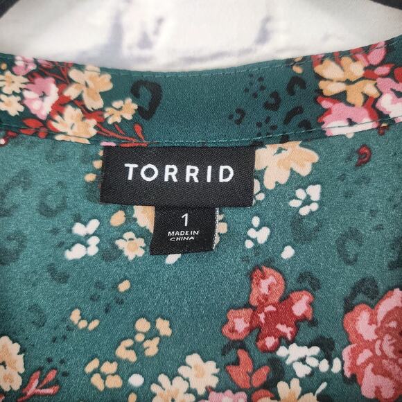 Torrid Blouse Georgette Pintuck Button-Front Womens 3X Green Cottagecore Peasant - Picture 3 of 8